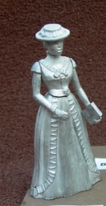 Lady with Hat and Book 1/24th