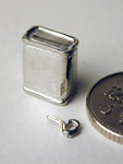 Corned beef tin with key