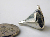 Funnel hollow