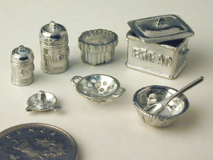 FOOD PREPARATION/STORAGE - pewter or white metal 1/12th Scale
