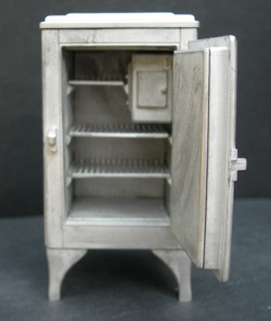 Refrigerator 1930s onwards
